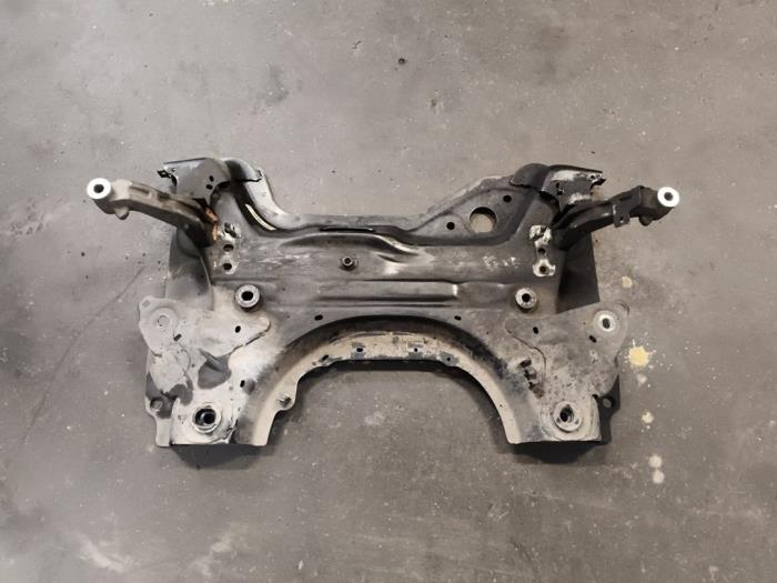 Usados Subchasis Peugeot 308 (L3/L8/LB/LH/LP) 1.6 BlueHDi 120 Precio de solicitud ofrecido por Autodemontage Joko B.V.