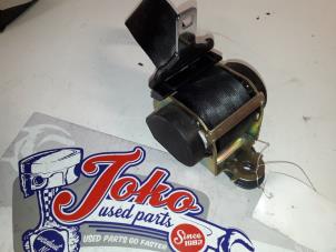 Used Rear seatbelt, right Peugeot 307 (3A/C/D) 1.4 HDi Price on request offered by Autodemontage Joko B.V.