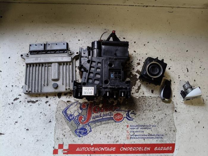 Używane Sterownik Body Control Mercedes C Estate (S204) 2.2 C-200 CDI 16V . Cena na żądanie oferowane przez Autodemontage Joko B.V.