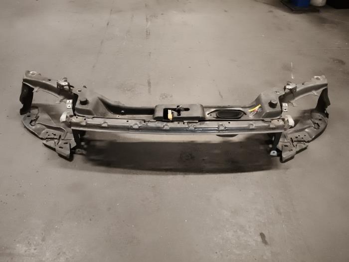 Używane Panel przedni Volvo C30 (EK/MK) 1.6 D 16V Cena na żądanie oferowane przez Autodemontage Joko B.V.