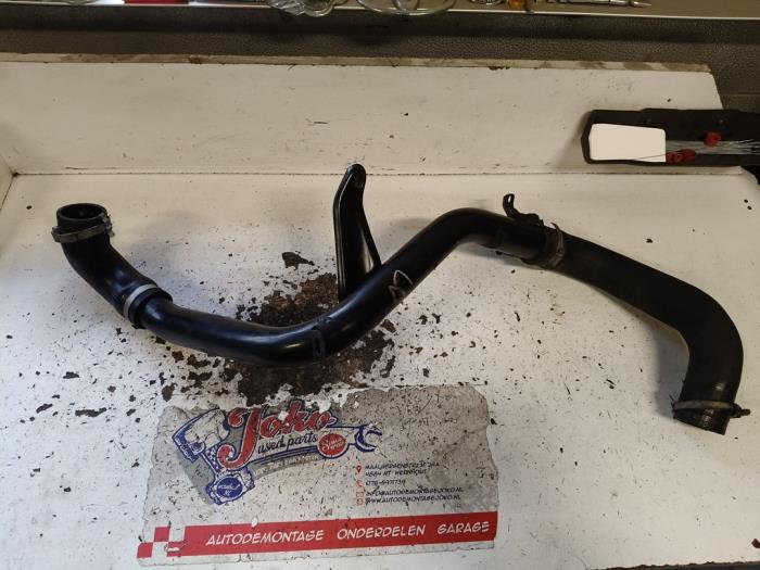 Gebrauchte Intercooler Rohr Volvo C30 (EK/MK) 1.6 D 16V Preis auf Anfrage angeboten von Autodemontage Joko B.V.