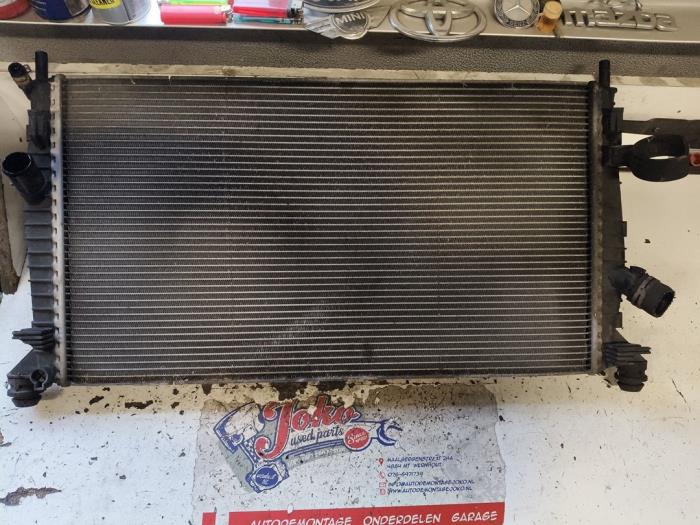 Gebrauchte Kühler Volvo C30 (EK/MK) 1.6 D 16V Preis auf Anfrage angeboten von Autodemontage Joko B.V.