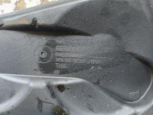 Couvercle de distribution d'un Audi A3 Limousine (8VS/8VM) 1.4 TFSI ACT 16V