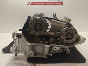 Topplock från en BMW 2 serie Active Tourer (F45) 220i 2.0 TwinPower Turbo 16V 2016