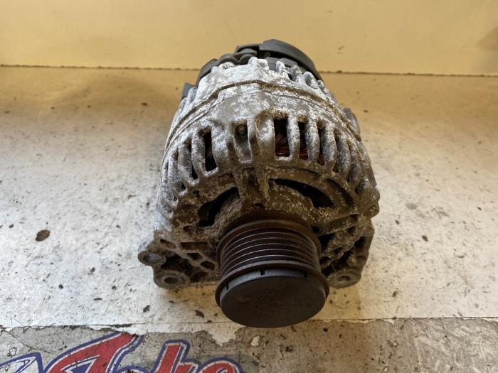 Gebrauchte Dynamo Volkswagen Caddy II (9K9A) 1.9 SDI Preis auf Anfrage angeboten von Autodemontage Joko B.V.