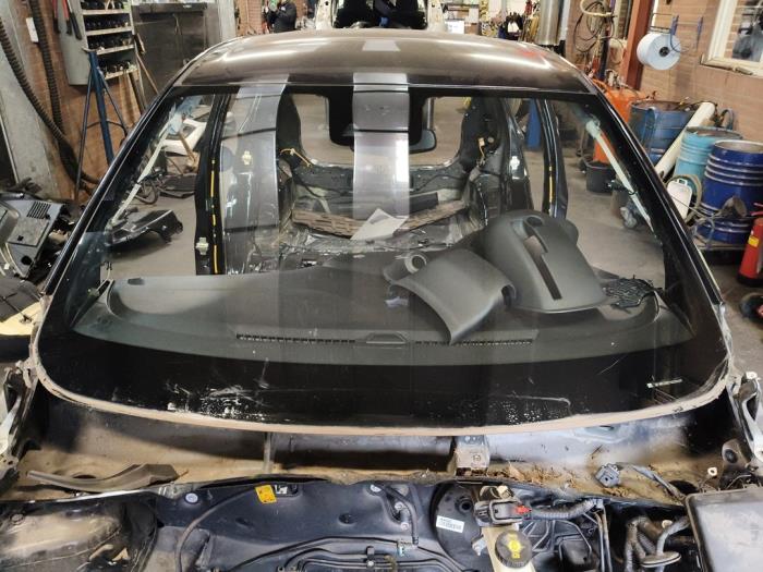 Gebrauchte Windschutzscheibe Opel Karl 1.0 12V Preis auf Anfrage angeboten von Autodemontage Joko B.V.