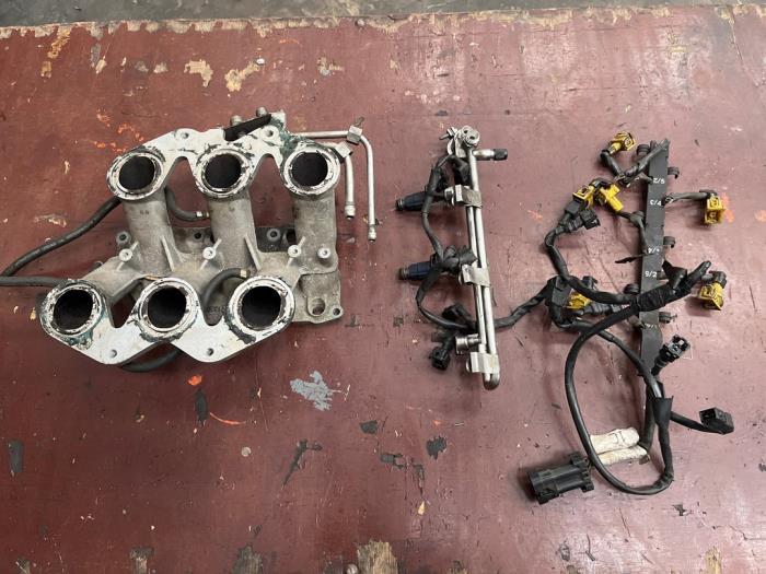 Gebrauchte Ansaugbrugge Opel Omega B (25/26/27) 3.0i V6 24V Preis auf Anfrage angeboten von Autodemontage Joko B.V.