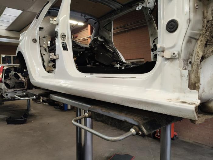 Używane Próg prawy Seat Leon (5FB) 1.4 TSI 16V Cena na żądanie oferowane przez Autodemontage Joko B.V.