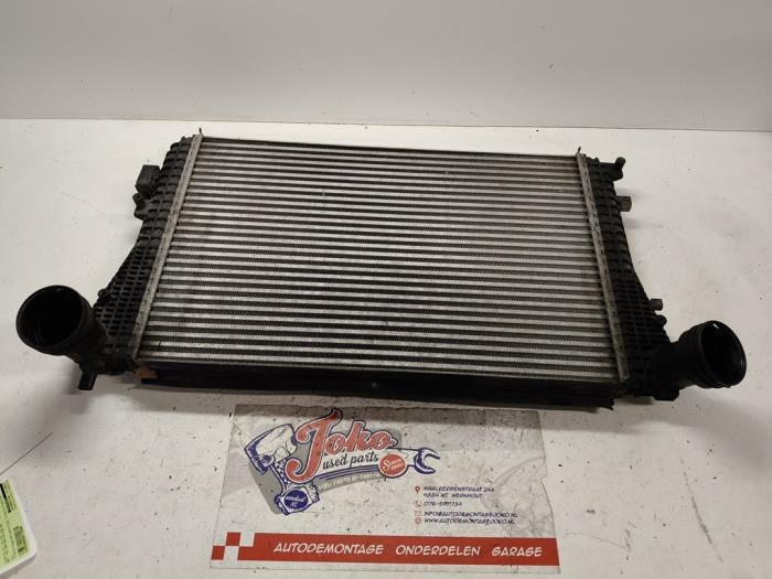 Usados Intercooler Volkswagen Touran (1T1/T2) 1.4 16V TSI 140 Precio de solicitud ofrecido por Autodemontage Joko B.V.