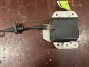 Tempomat van een Opel Omega B (25/26/27) 3.0i V6 24V 1995