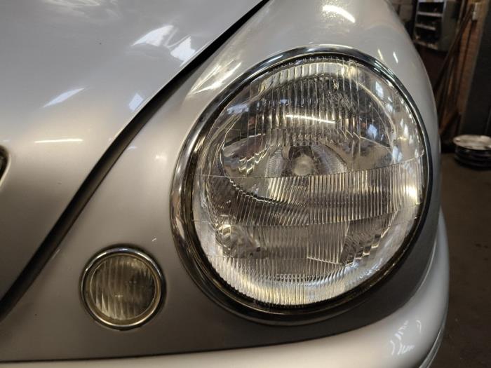 Gebrauchte Scheinwerfer links Lancia Lybra 1.9 JTD Preis auf Anfrage angeboten von Autodemontage Joko B.V.