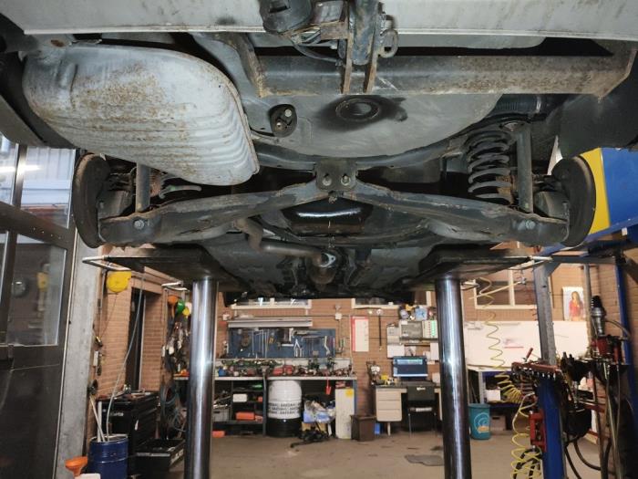 Usados Subchasis Lancia Lybra 1.9 JTD Precio de solicitud ofrecido por Autodemontage Joko B.V.