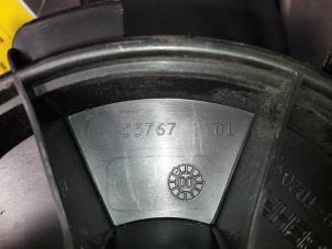 Usados Motor de ventilador de calefactor Peugeot 206 (2A/C/H/J/S) 1.1 XN,XR Precio de solicitud ofrecido por Autodemontage Joko B.V.