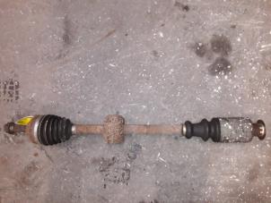 Used Front drive shaft, right Renault Clio II Societe (SB) 1.5 dCi 65 Price on request offered by Autodemontage Joko B.V.
