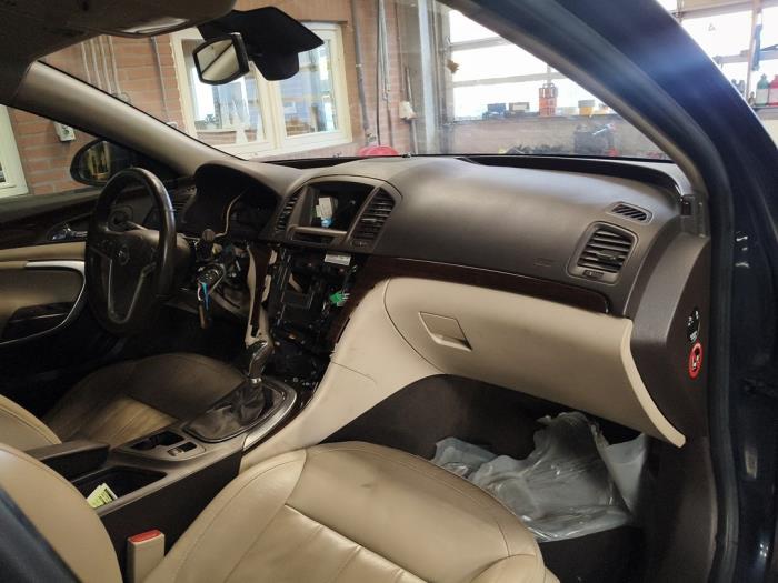 Używane Panel Opel Insignia Sports Tourer 2.0 CDTI 16V 160 Ecotec Cena na żądanie oferowane przez Autodemontage Joko B.V.