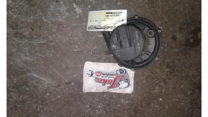 Gebrauchte Pullairpumpe BMW 3 serie (E46/2C) 320 Ci 24V Preis auf Anfrage angeboten von Autodemontage Joko B.V.