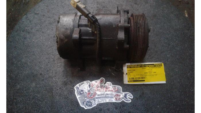Usagé Pompe clim Peugeot 306 Break (7E) 1.9 DT Prix sur demande proposé par Autodemontage Joko B.V.