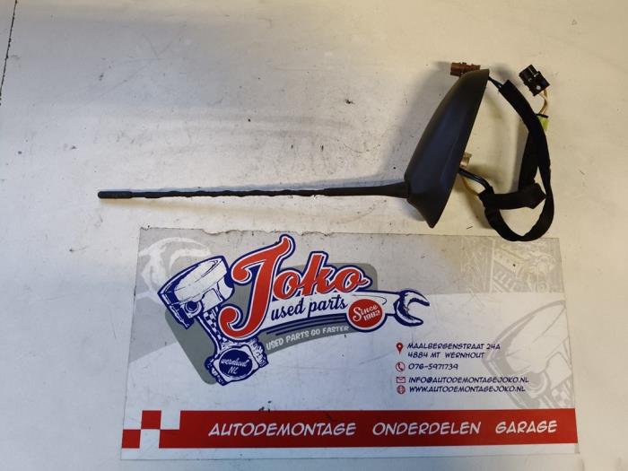 Używane Antena Opel Corsa E 1.4 16V Cena na żądanie oferowane przez Autodemontage Joko B.V.