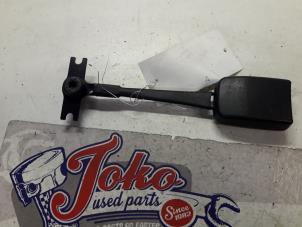 Usagé Attache ceinture avant gauche Ford Fiesta 5 (JD/JH) 1.4 16V Prix sur demande proposé par Autodemontage Joko B.V.