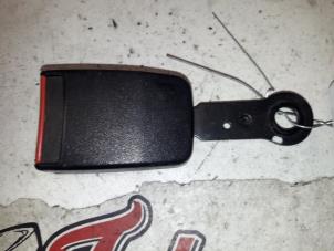 Used Front seatbelt buckle, right Renault Twingo Price on request offered by Autodemontage Joko B.V.