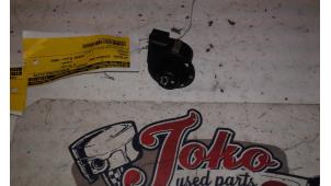 Usados Interruptor de retrovisor Ford Focus 1 1.8 TDCi 115 Precio de solicitud ofrecido por Autodemontage Joko B.V.
