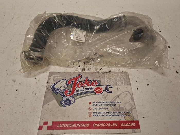 Neue Intercooler Schlauch Opel Zafira (M75) 1.7 CDTi 16V Preis auf Anfrage angeboten von Autodemontage Joko B.V.