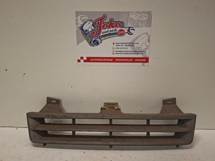 Nowe Grill Opel Kadett E (33/34/43/44) 1.6i Cena na żądanie oferowane przez Autodemontage Joko B.V.