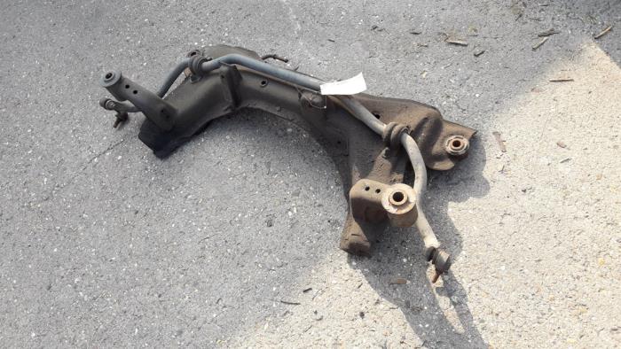 Subframe from a Daewoo Epica 2.0 D 16V 2007