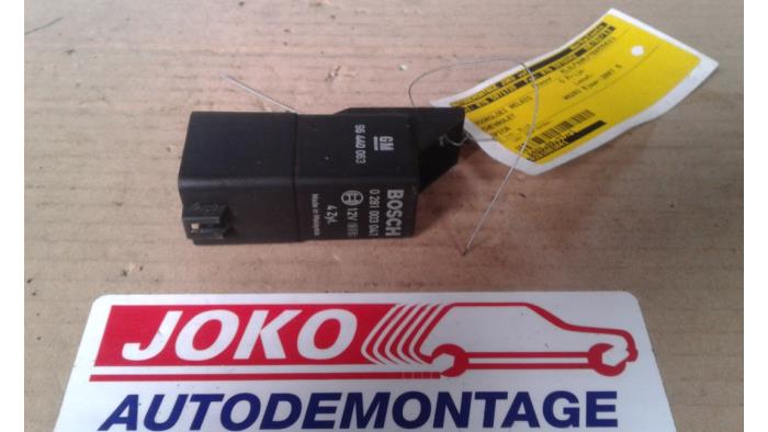 Glow plug relay Chevrolet Epica 2.0 D 16V - 0281003041