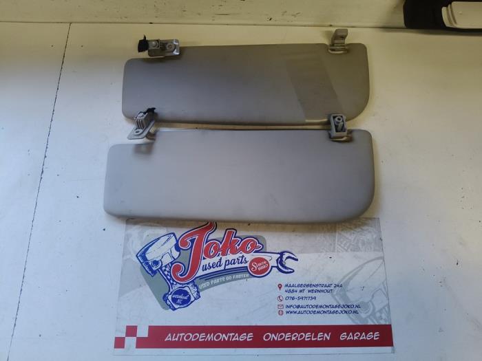 Gebrauchte Sonnenblenden-Set Peugeot Bipper (AA) 1.3 HDI Preis auf Anfrage angeboten von Autodemontage Joko B.V.