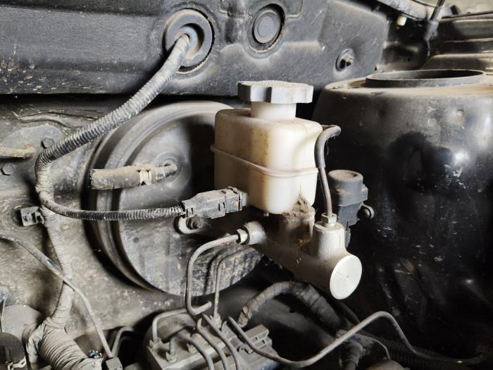 Usagé Servo frein Hyundai Santa Fe I 2.0 16V 4x2 Prix sur demande proposé par Autodemontage Joko B.V.