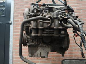 Engine from a Honda FR-V (BE) 1.7 16V 2005