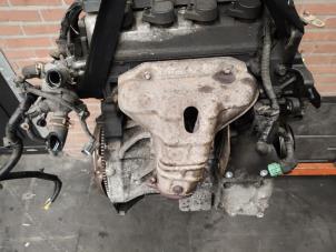 Engine from a Honda FR-V (BE) 1.7 16V 2005