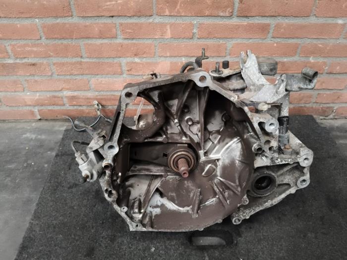 Usagé Boîte de vitesse Honda FR-V (BE) 1.7 16V Prix sur demande proposé par Autodemontage Joko B.V.