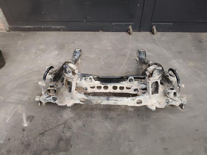 Used Subframe Mercedes Sprinter 5t (906) 519 CDI,BlueTEC V6 24V Price on request offered by Autodemontage Joko B.V.