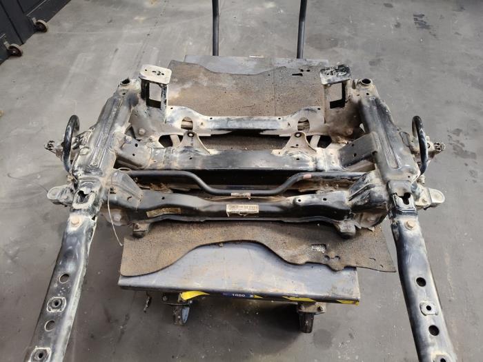Używane Stabilizator przód Mercedes Sprinter 5t (906) 519 CDI,BlueTEC V6 24V Cena na żądanie oferowane przez Autodemontage Joko B.V.