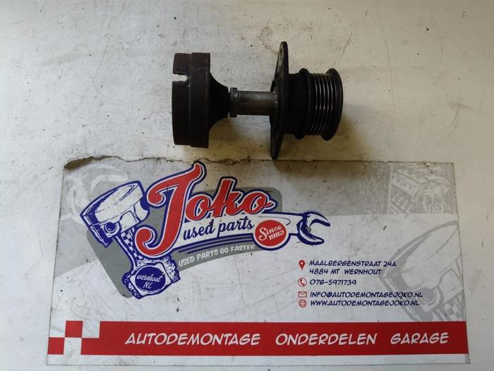 Gebrauchte Dynamo Riemenscheibe Ford Focus 1 1.8 TDdi Preis auf Anfrage angeboten von Autodemontage Joko B.V.