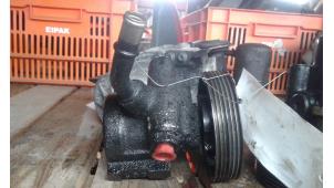 Used Power steering pump Peugeot Boxer (230P) 2.5TD di 12V Price on request offered by Autodemontage Joko B.V.