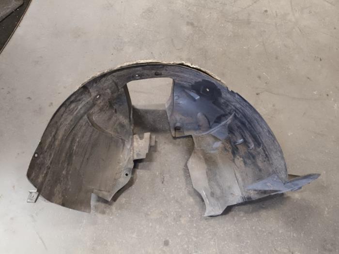 Używane Nadkole Citroen Berlingo 1.6 Hdi 90 Phase 2 Cena na żądanie oferowane przez Autodemontage Joko B.V.