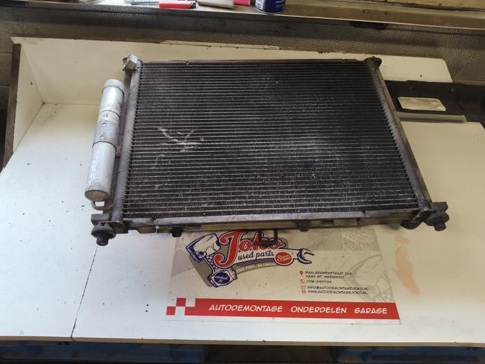 Usagé Radiateur Renault Twingo II (CN) 1.2 16V Prix sur demande proposé par Autodemontage Joko B.V.