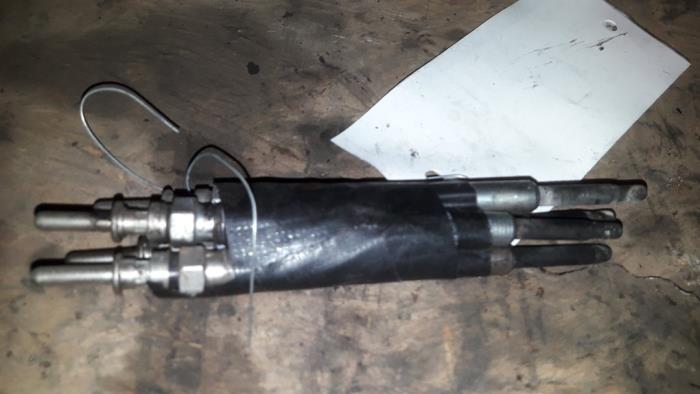 Gebrauchte Glühkerze Opel Astra G (F08/48) 2.0 Di 16V Preis auf Anfrage angeboten von Autodemontage Joko B.V.