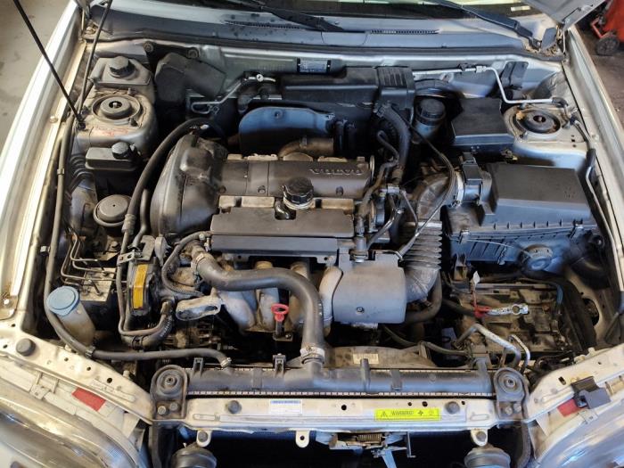 Used Engine Volvo S40 (VS) 2.0 16V Price on request offered by Autodemontage Joko B.V.