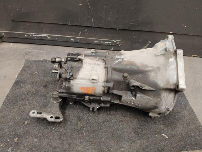 Gebrauchte Getriebe BMW 3 serie (E30/2) 318i Preis auf Anfrage angeboten von Autodemontage Joko B.V.