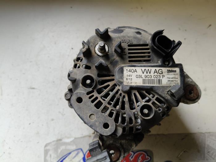 Dynamo d'un Volkswagen Transporter T5 2.0 TDI DRF 2012