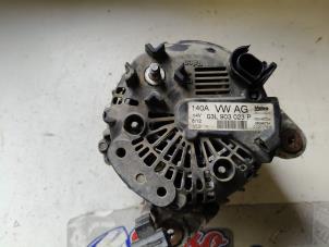 Dynamo d'un Volkswagen Transporter T5 2.0 TDI DRF 2012