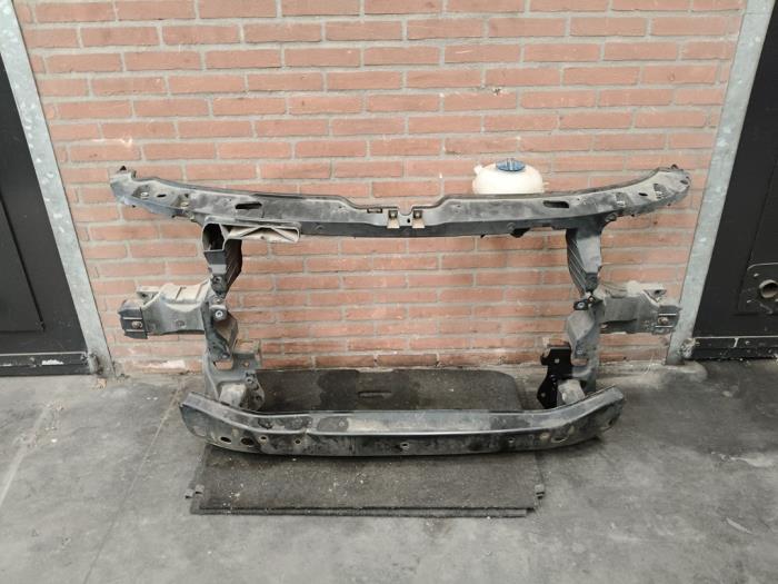 Usados Panel frontal Volkswagen Transporter T5 2.0 TDI DRF Precio de solicitud ofrecido por Autodemontage Joko B.V.