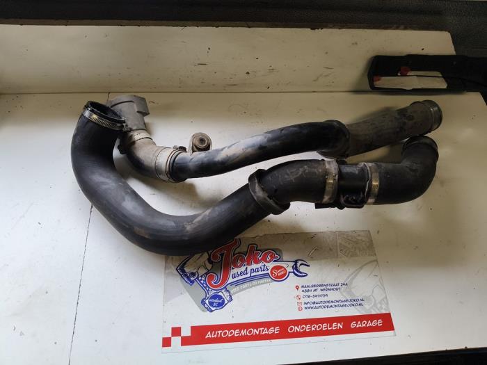 Gebrauchte Intercooler Rohr Volkswagen Transporter T5 2.0 TDI DRF Preis auf Anfrage angeboten von Autodemontage Joko B.V.