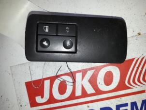 Usados Interruptor de ventanilla eléctrica Opel Signum (F48) 1.9 CDTi 16V Precio de solicitud ofrecido por Autodemontage Joko B.V.