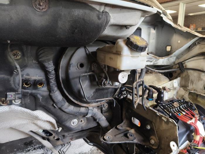 Usados Servofreno Volkswagen Transporter T5 2.0 TDI DRF Precio de solicitud ofrecido por Autodemontage Joko B.V.