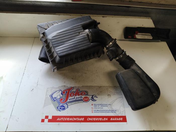 Begagnade Luftfilterhus Opel Astra G (F67) 1.6 16V Twin Port Pris på förfrågan erbjuds av Autodemontage Joko B.V.